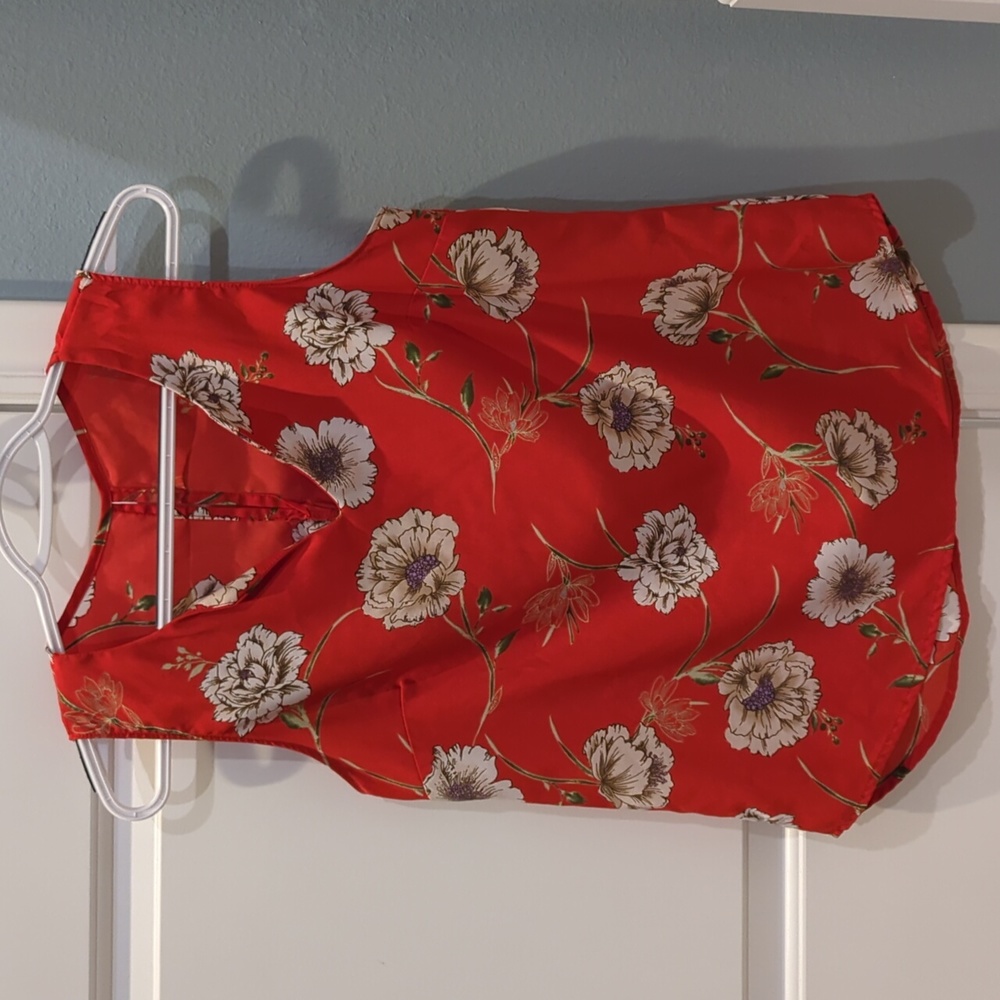 Renee C. Sleeveless blouse